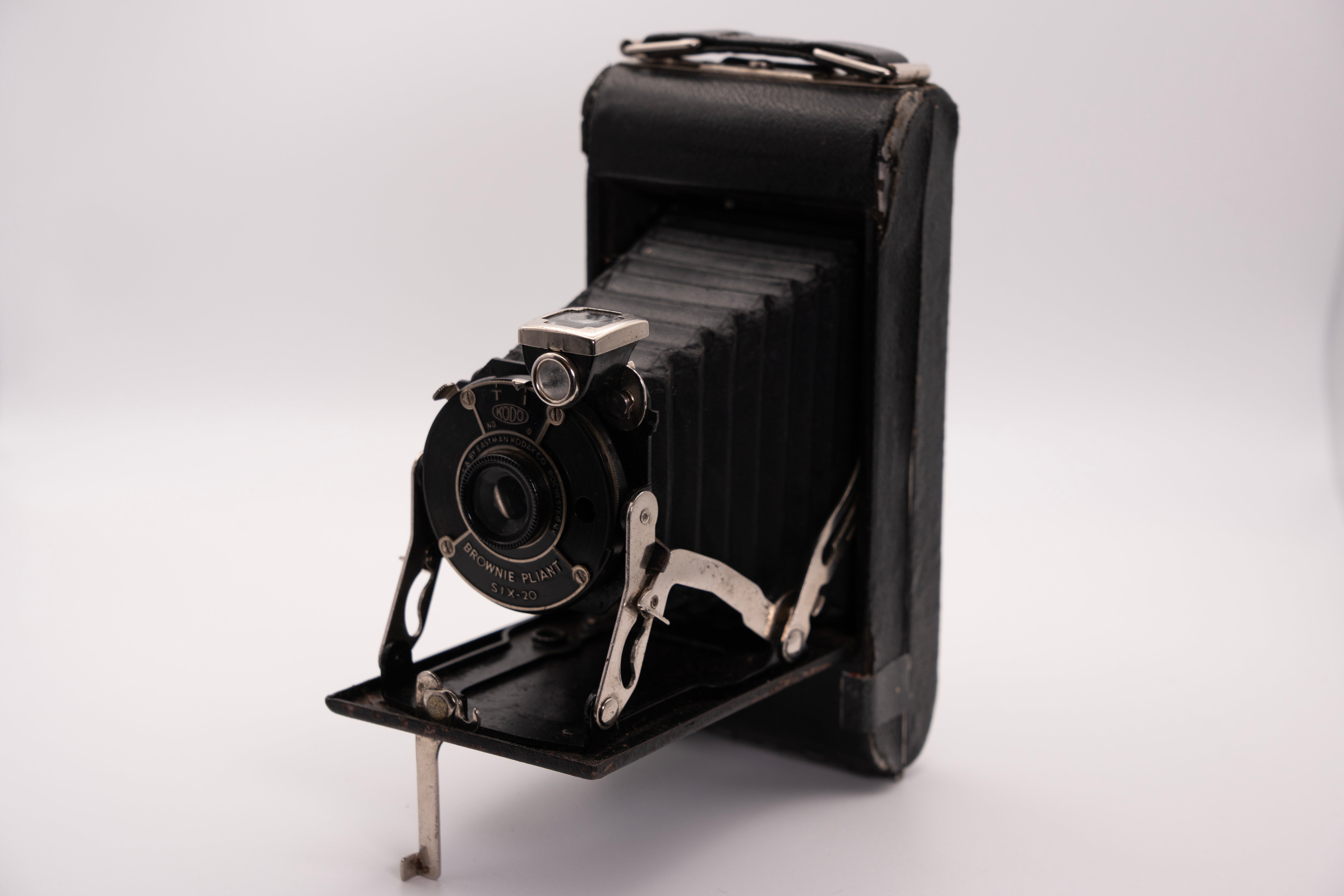 Kodak Brownie Pliant SIX-20